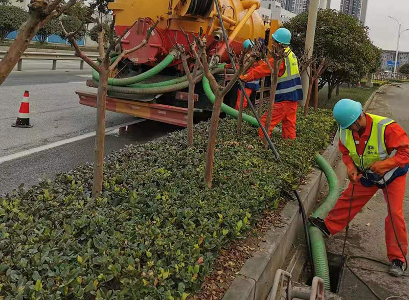 龙州市政管道清淤